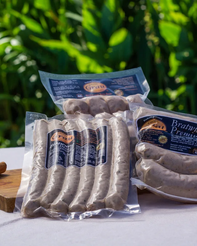 Bratwurst Premium de Cecinas Grau en sus envases al vacío